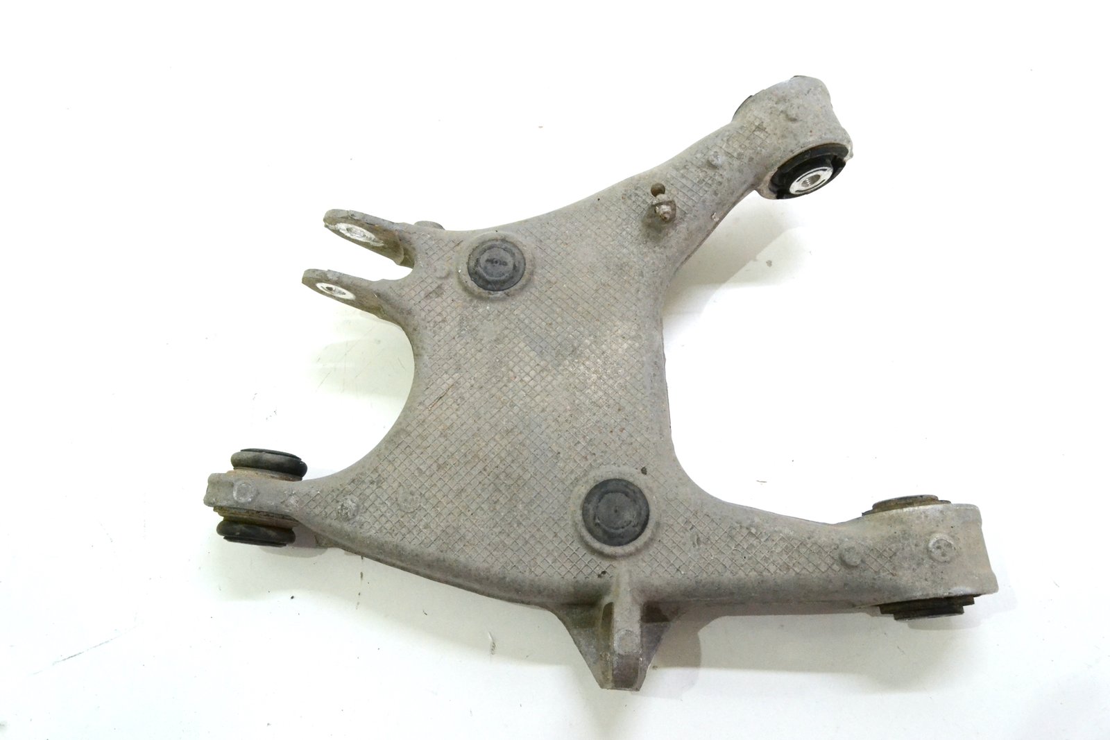 6865899 Задній ричаг лівий bmw F01 F10