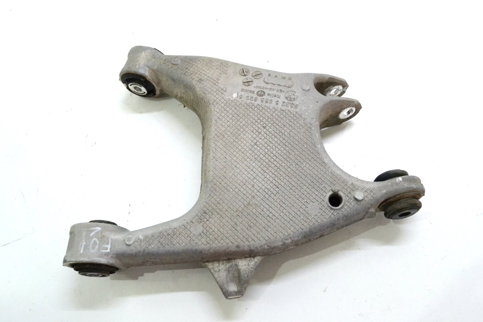 6865899 Задній ричаг лівий bmw F01 F10