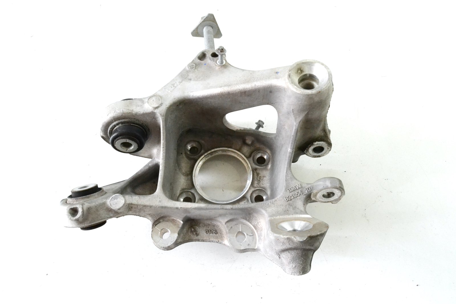 6865661 6861135 Цапфа задня ліва bmw G11 G12