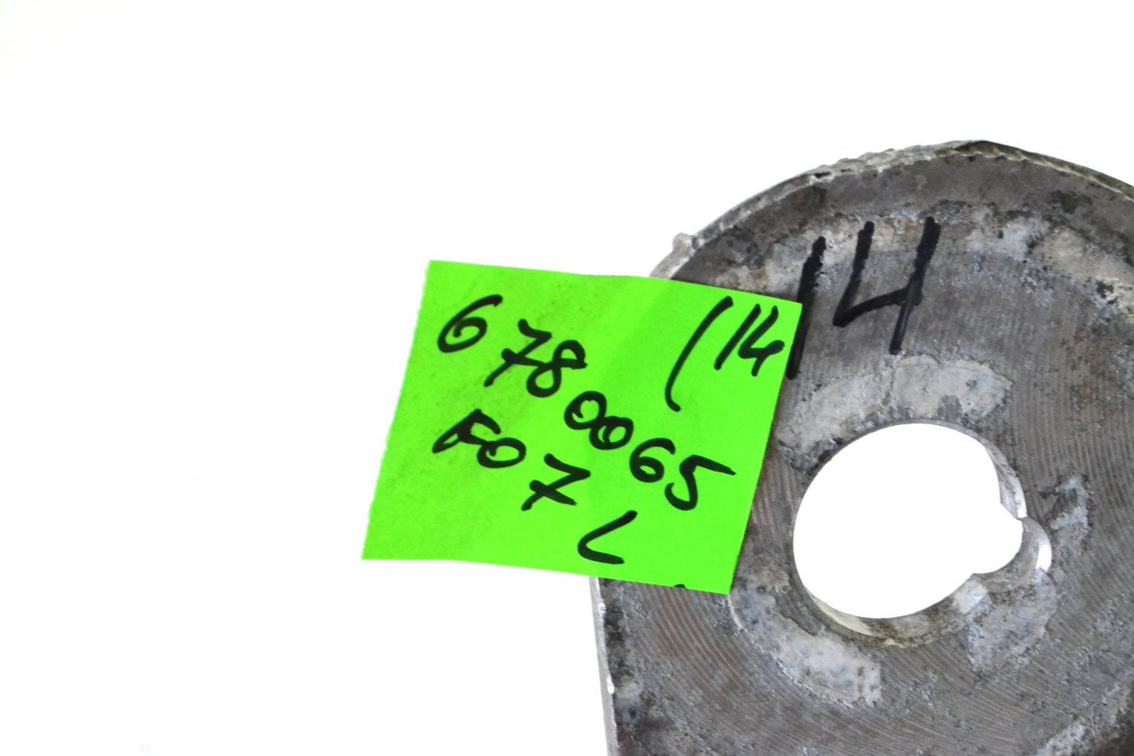 6780065 6796509 Цапфа задня ліва bmw F07 F07n