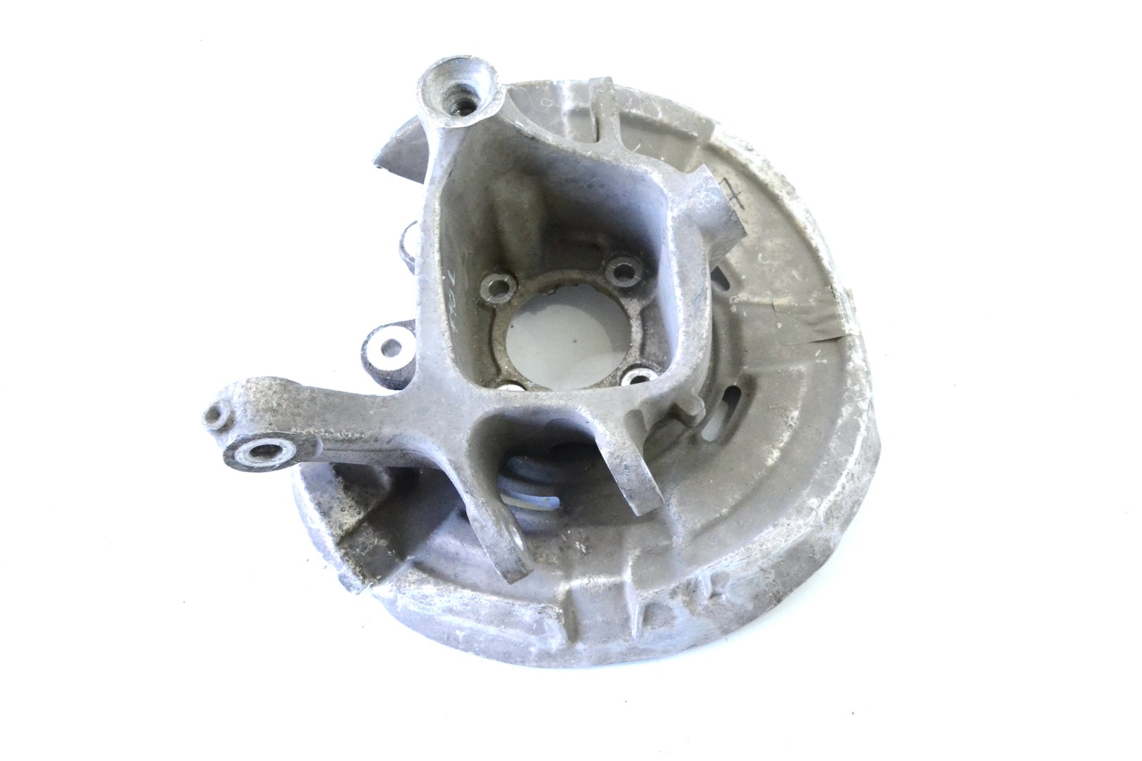 6793769 Цапфа задня ліва bmw F10 