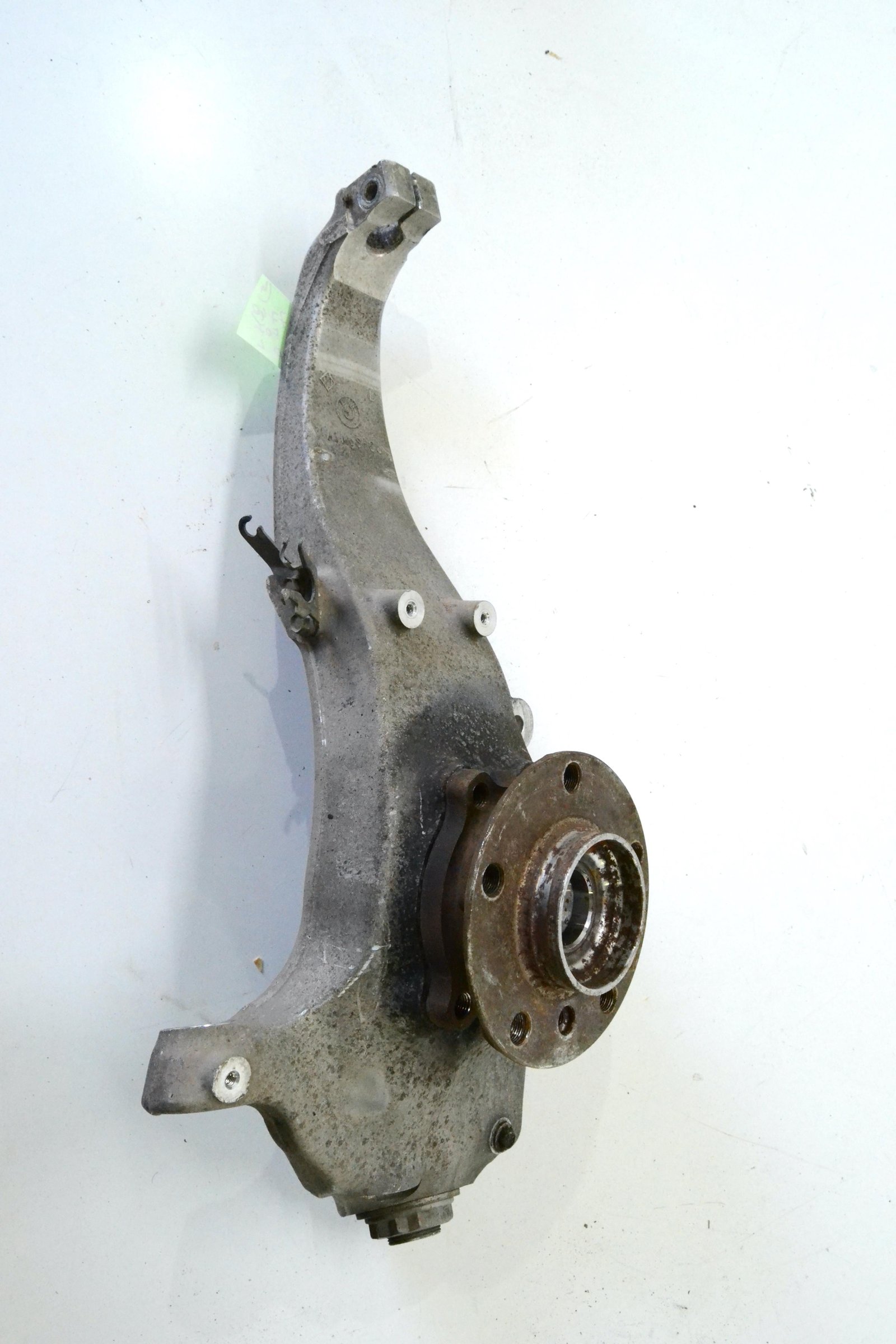 6777749 4082755 Цапфа передня ліва bmw F01 F02 F06 F04 F07 4wd