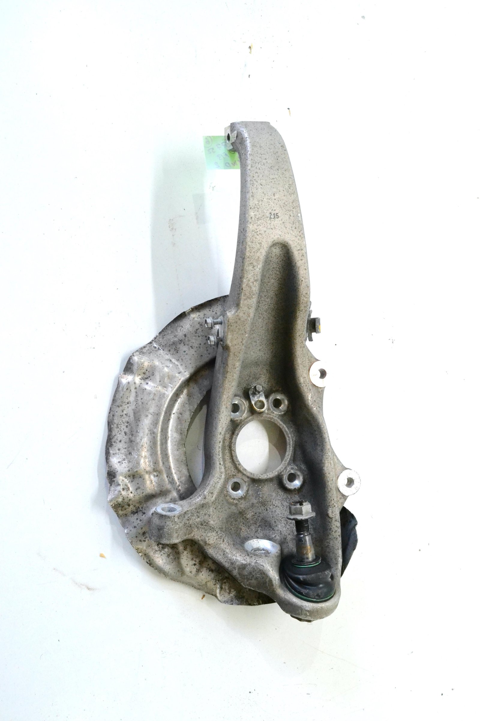 6777752 4082762 Цапфа передня права bmw F10 F11 F12 F13 4wd