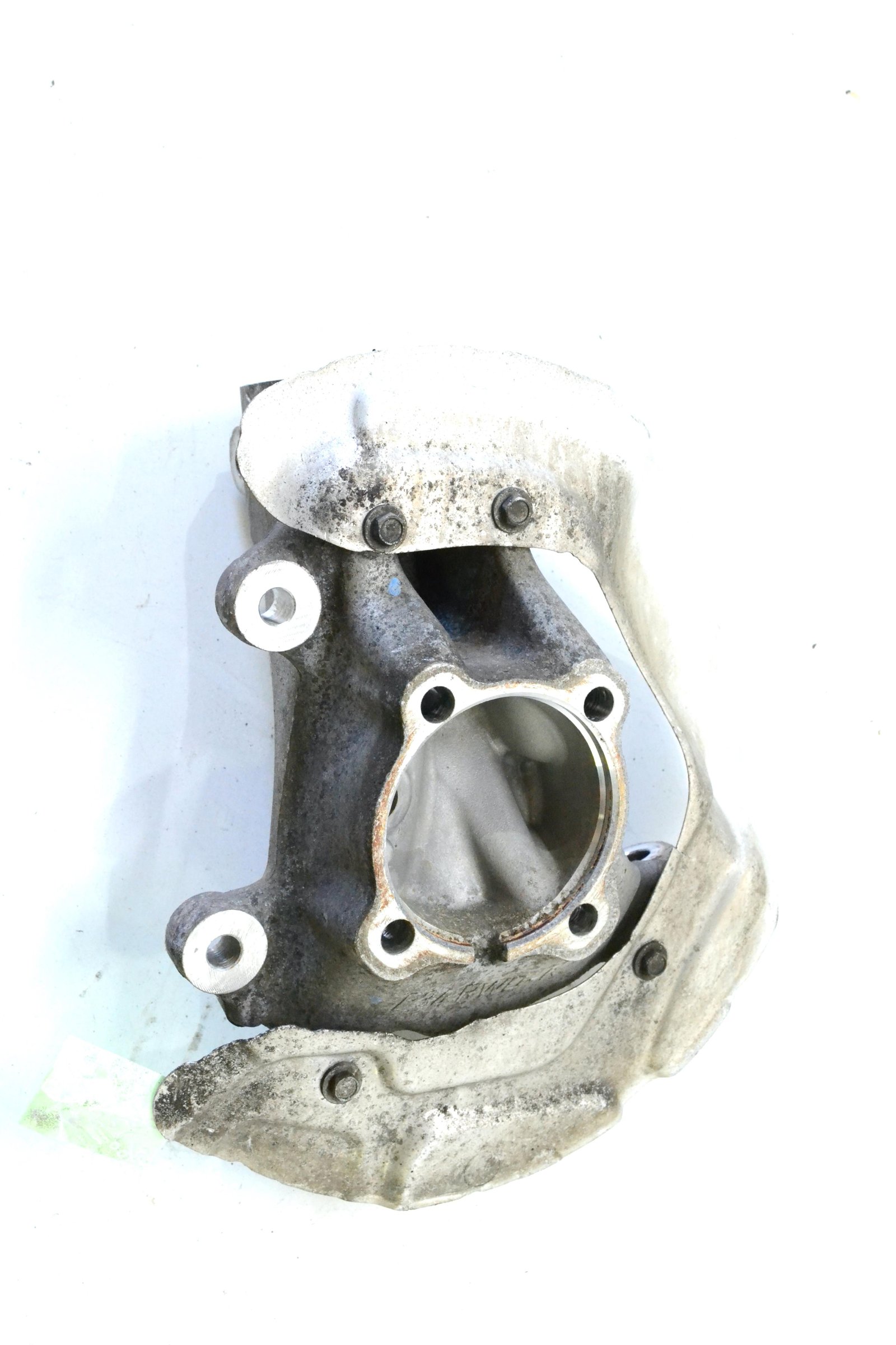 6798260 Цапфа передня права bmw F34 2wd