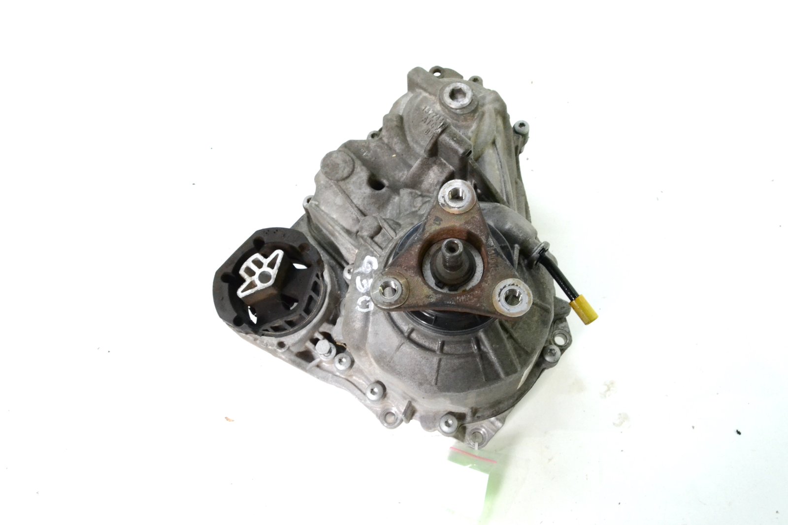 8689416 Роздатка bmw G30 G31 b46 b47 b48 ATC13