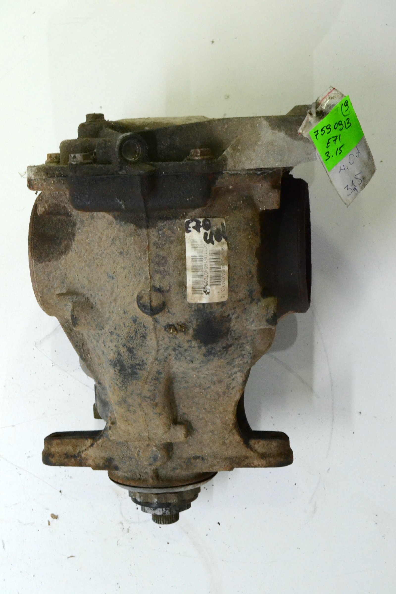 7590913 Редуктор задній bmw E70 E71 (3:15) n57