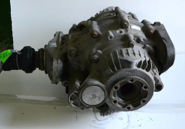 7586024 7597990 Редуктор задній bmw E70 E71 (3:91) 