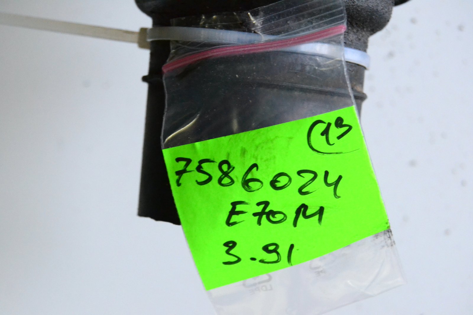 7586024 7597990 Редуктор задній bmw E70 E71 (3:91) 