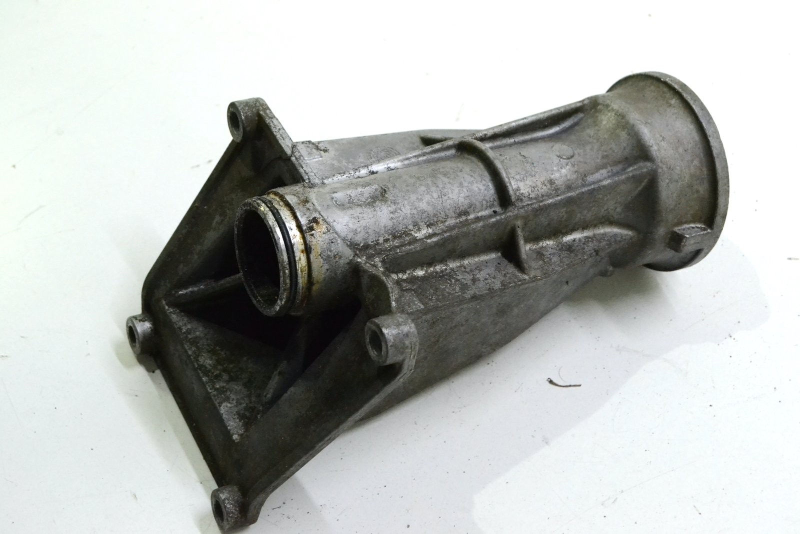 7600691 7600690 Опора піввісі bmw F10 F15 F16 b47 n57