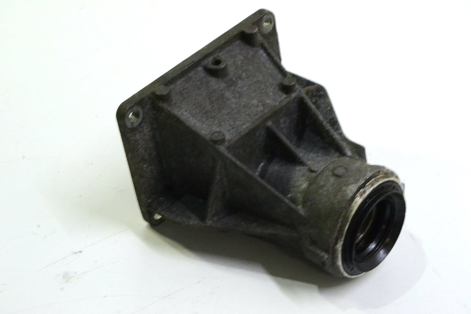 7578653 7578653 Опора піввісі bmw F01 F07 F10 F13 n20 n55