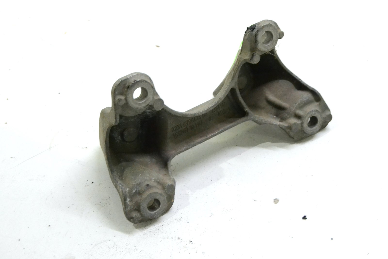 6796613 Кронштейн bmw F20 F30 F22 F32 