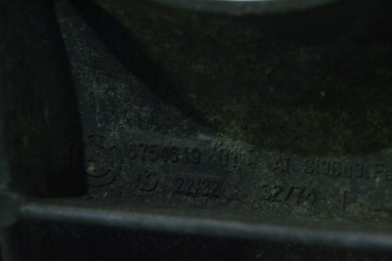 6754619 6772288 Кронштейн bmw E65 E66 Alpina B7 m57