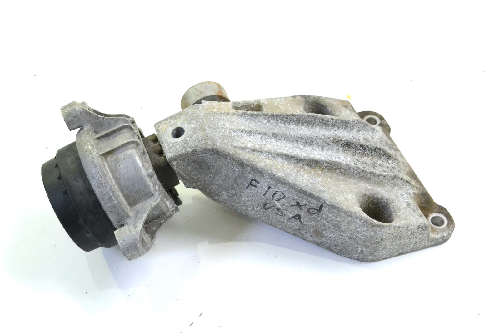 6777375 Кронштейн bmw F01 F07 F10 F13 (n55 4wd)