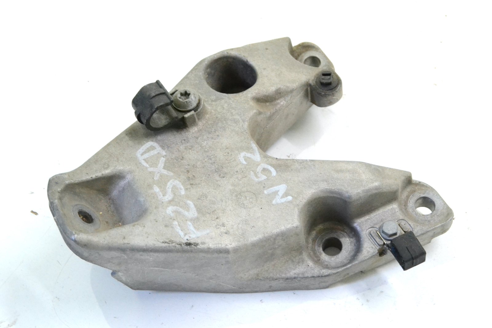 6784827 6864719 Кронштейн bmw F25 F30 F32 F26 (n55 4wd)