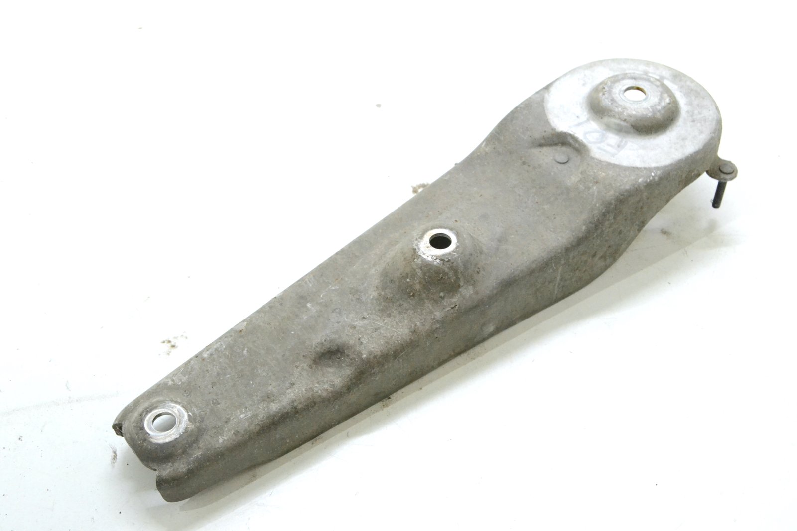 6782394 Кронштейн bmw F01 F04