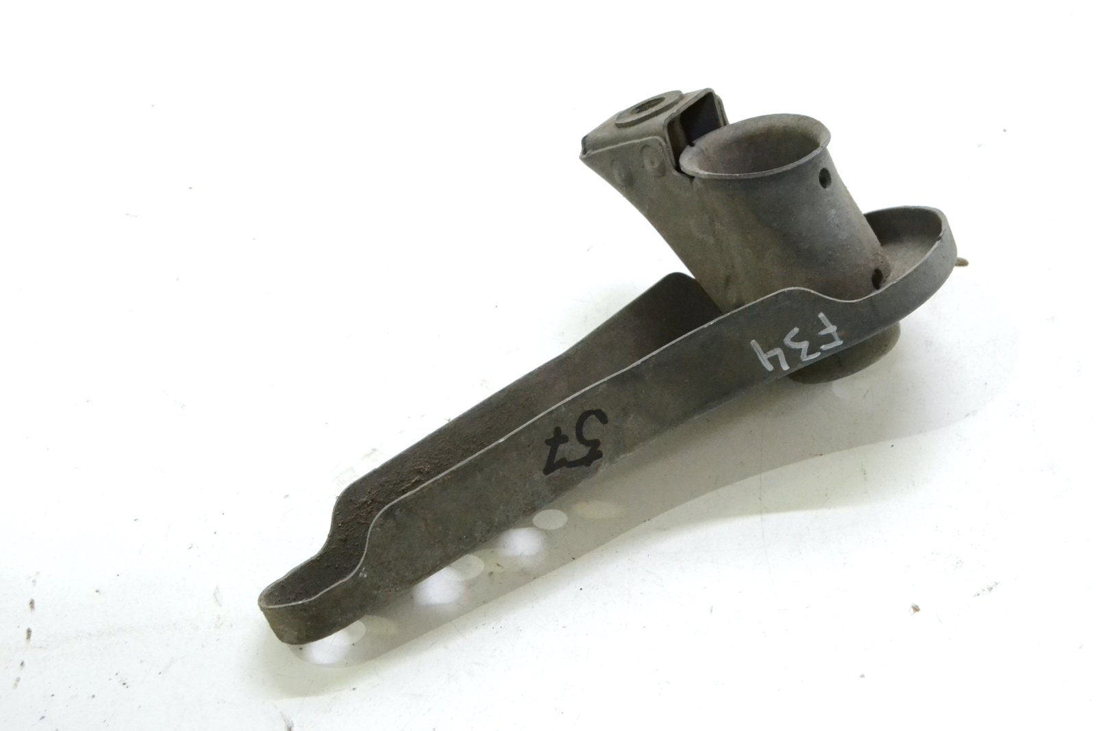 6793652 Кронштейн bmw F32 F36 F22 