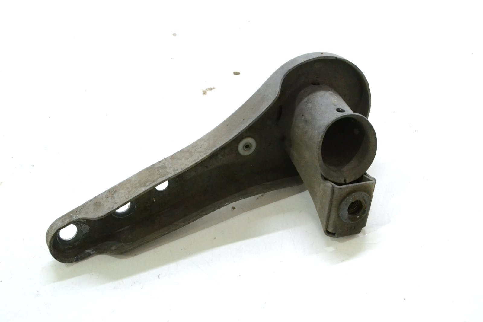 6793651 Кронштейн bmw F32 F36 F22 