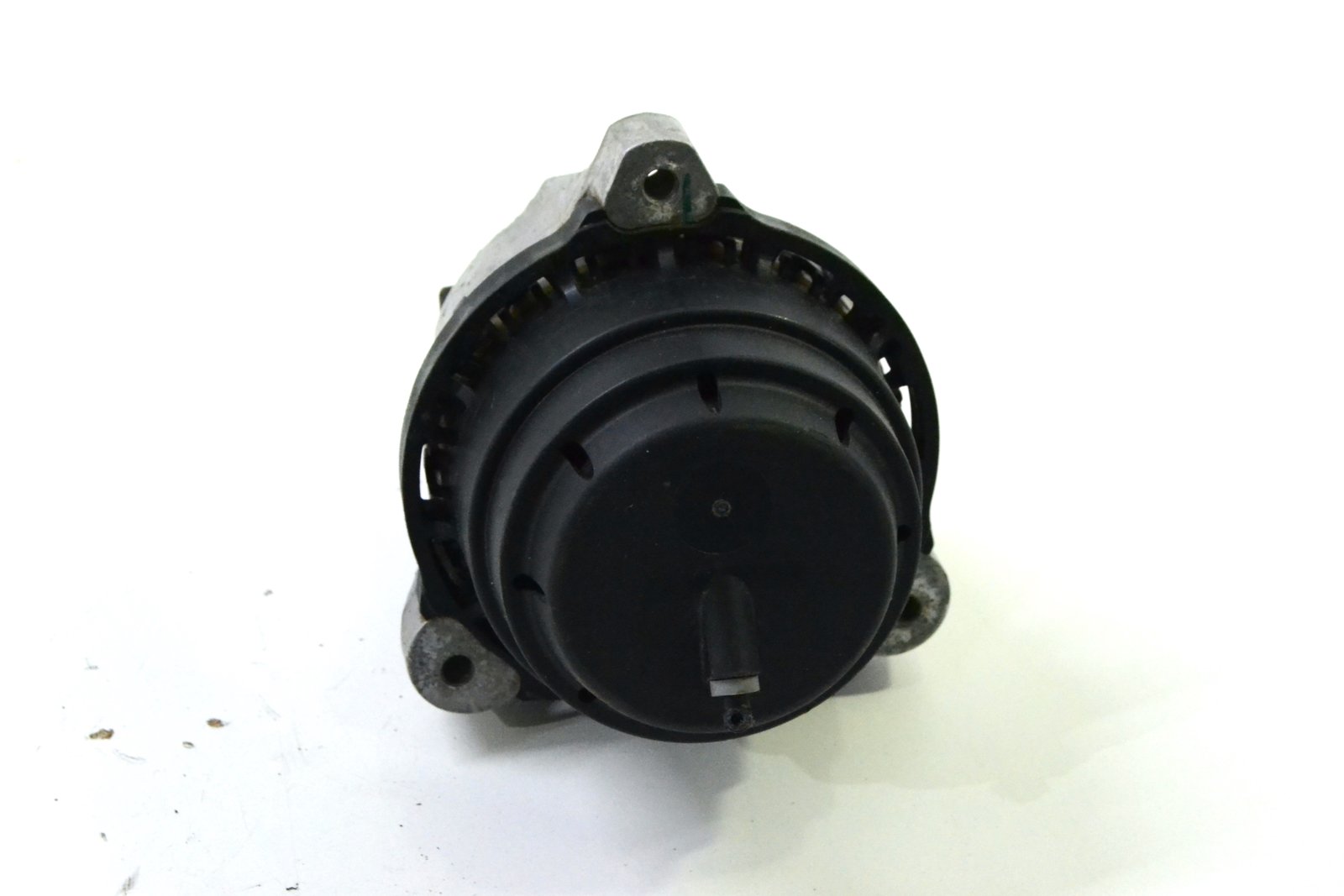 6890831 6860481 Подушка двигуна bmw G05 G06 G07 G20 4wd
