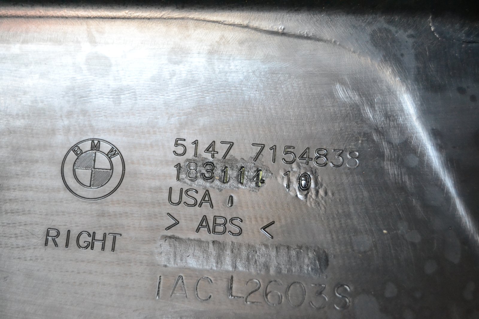 7154838 bmw E70