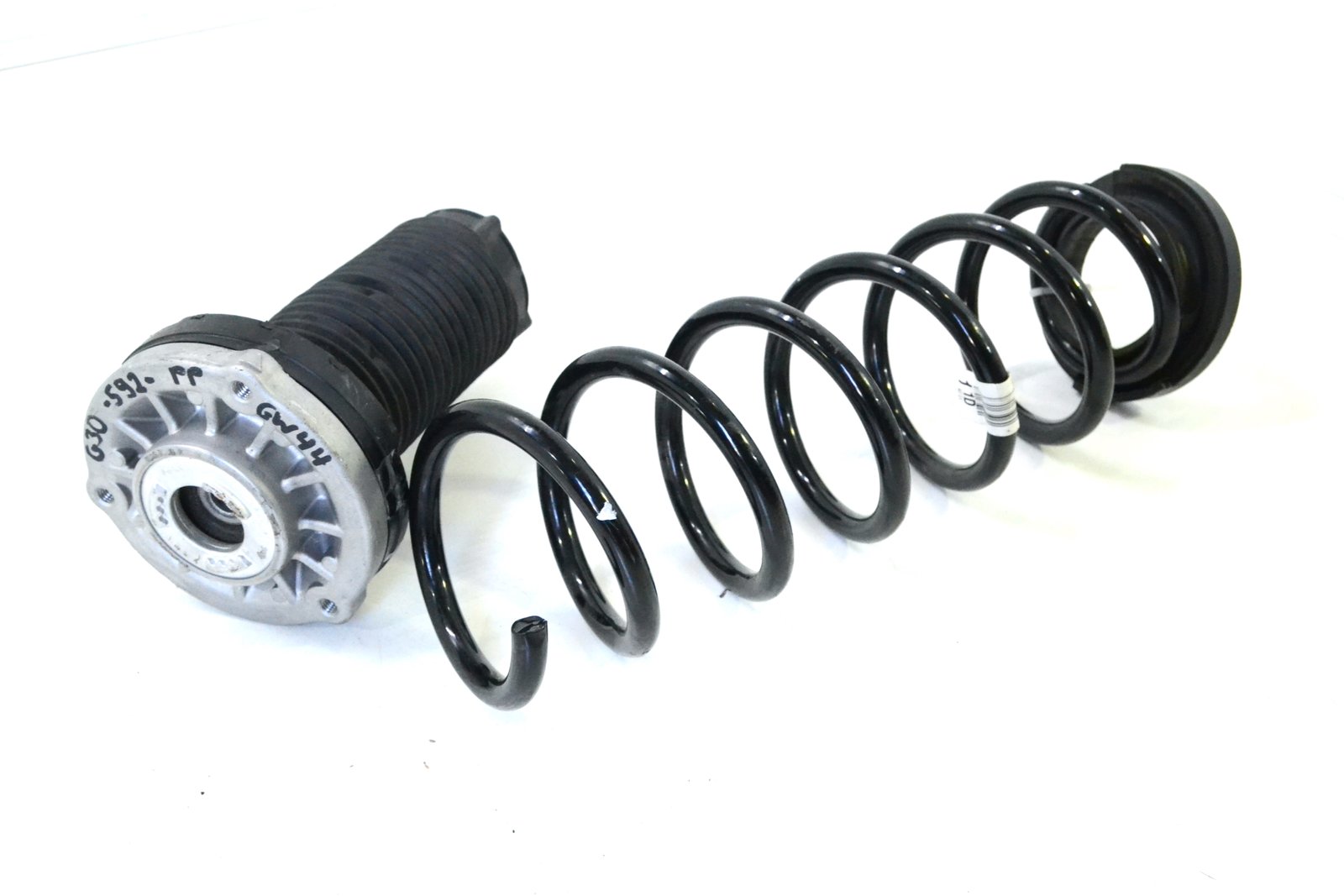 6866787 6882285 bmw G30 G31 2wd