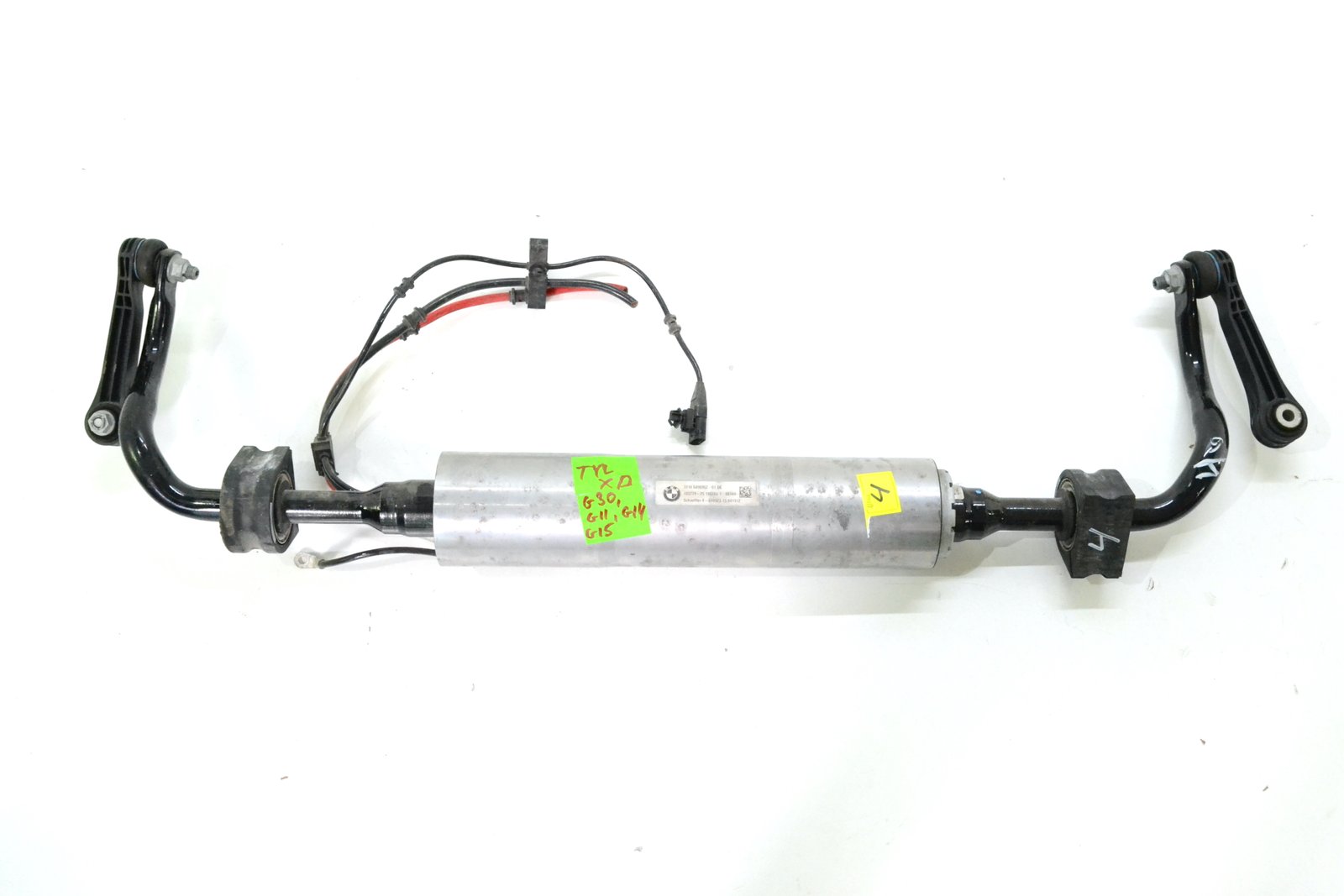 6890952 Активний стабілізатор bmw G30 G15 G11 4wd