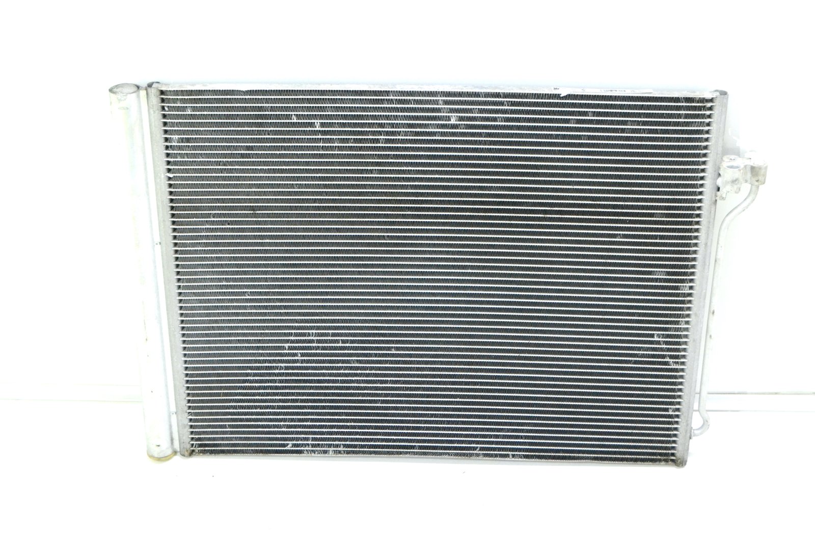 9219843 6805452 Радіатор bmw F01 F10 F07 (n63 n57)