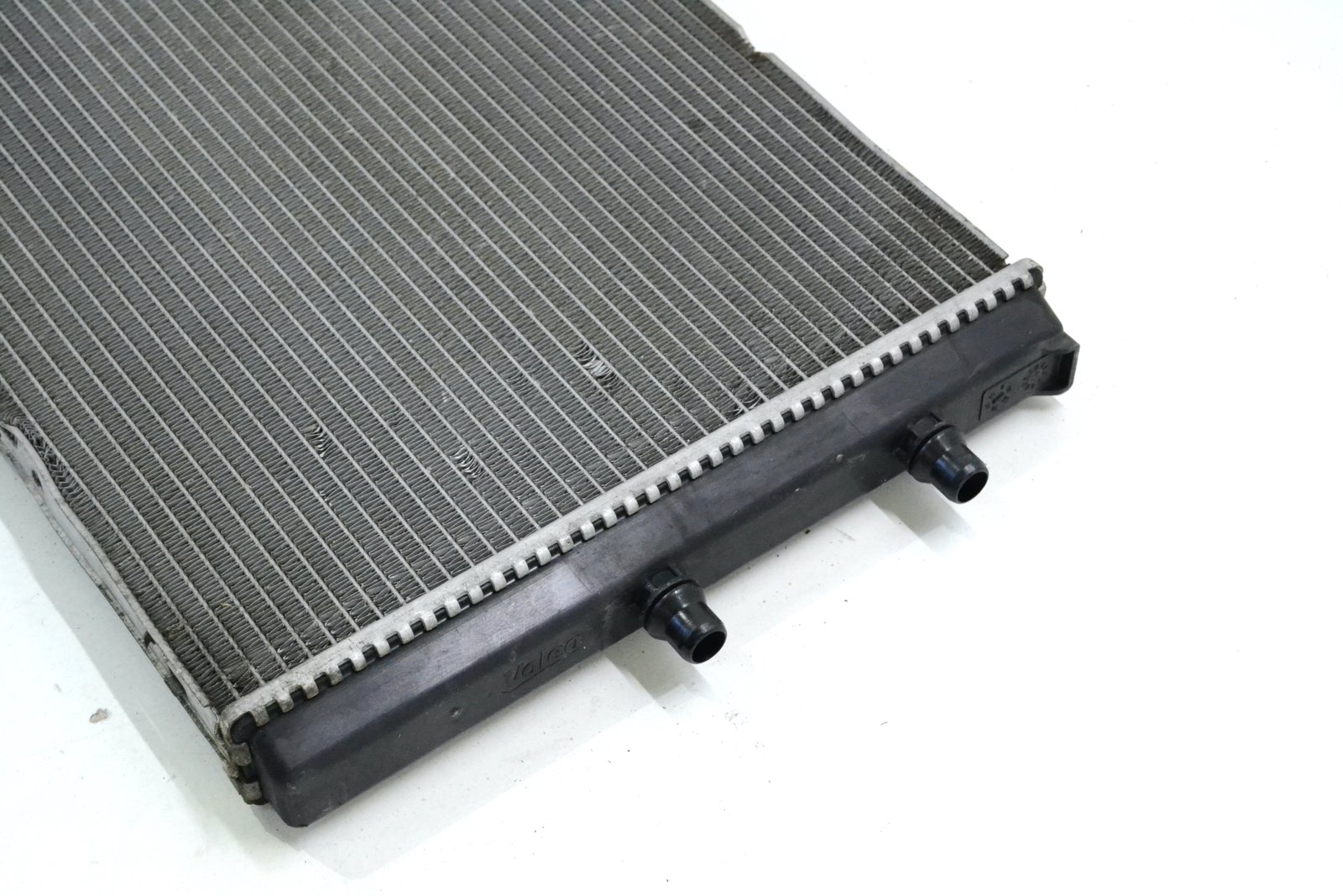 7601832 Радіатор bmw F10 F01 F13 (n63 n57)