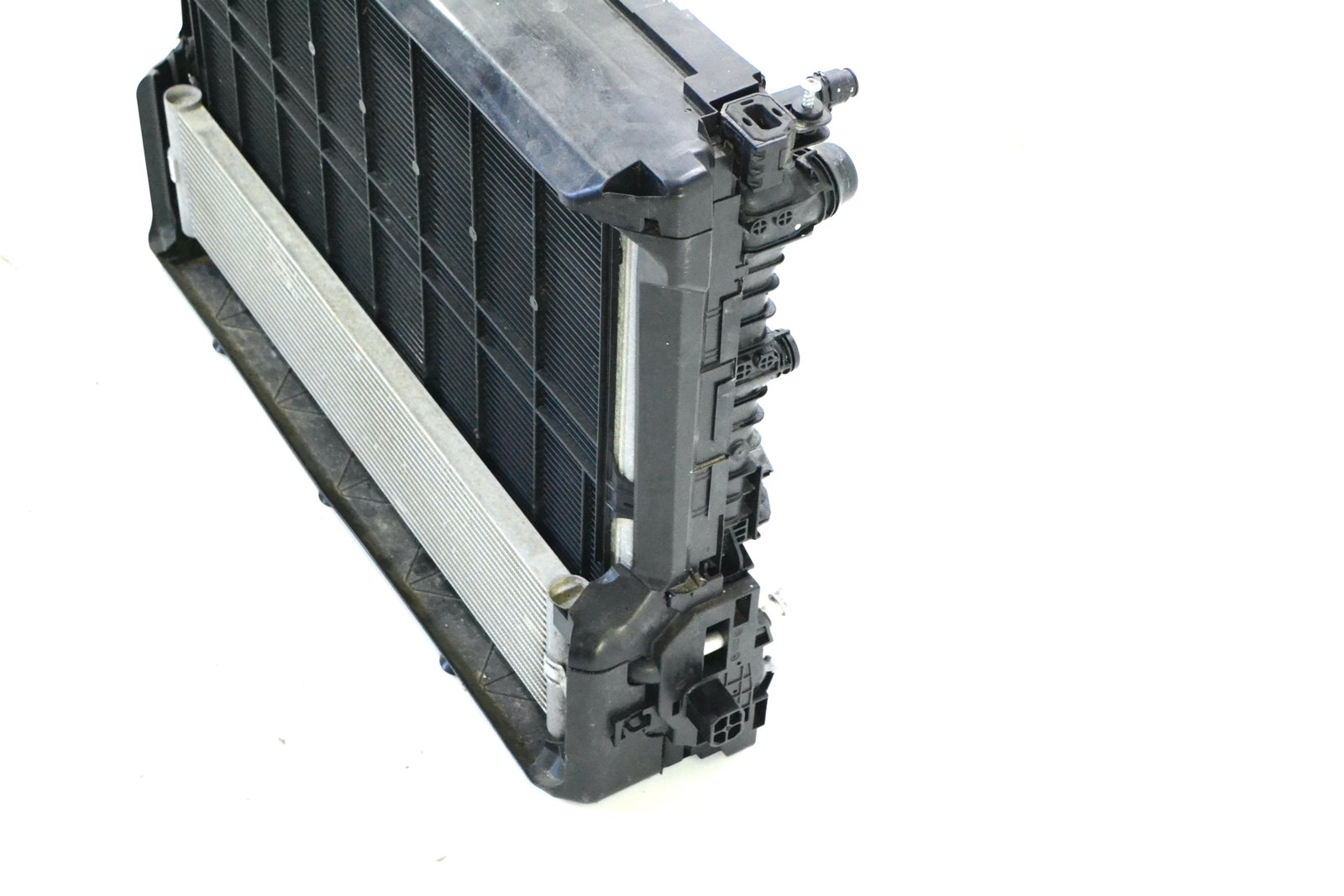 9425864 8632118 8484638 Касета радіаторів bmw G30 G11 G32 (b46 b58)