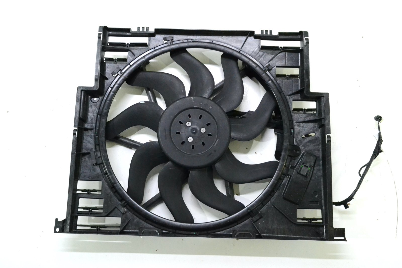 8591441 7935171 Вентилятор bmw G20 G21 G28 G22 G26 320xd 