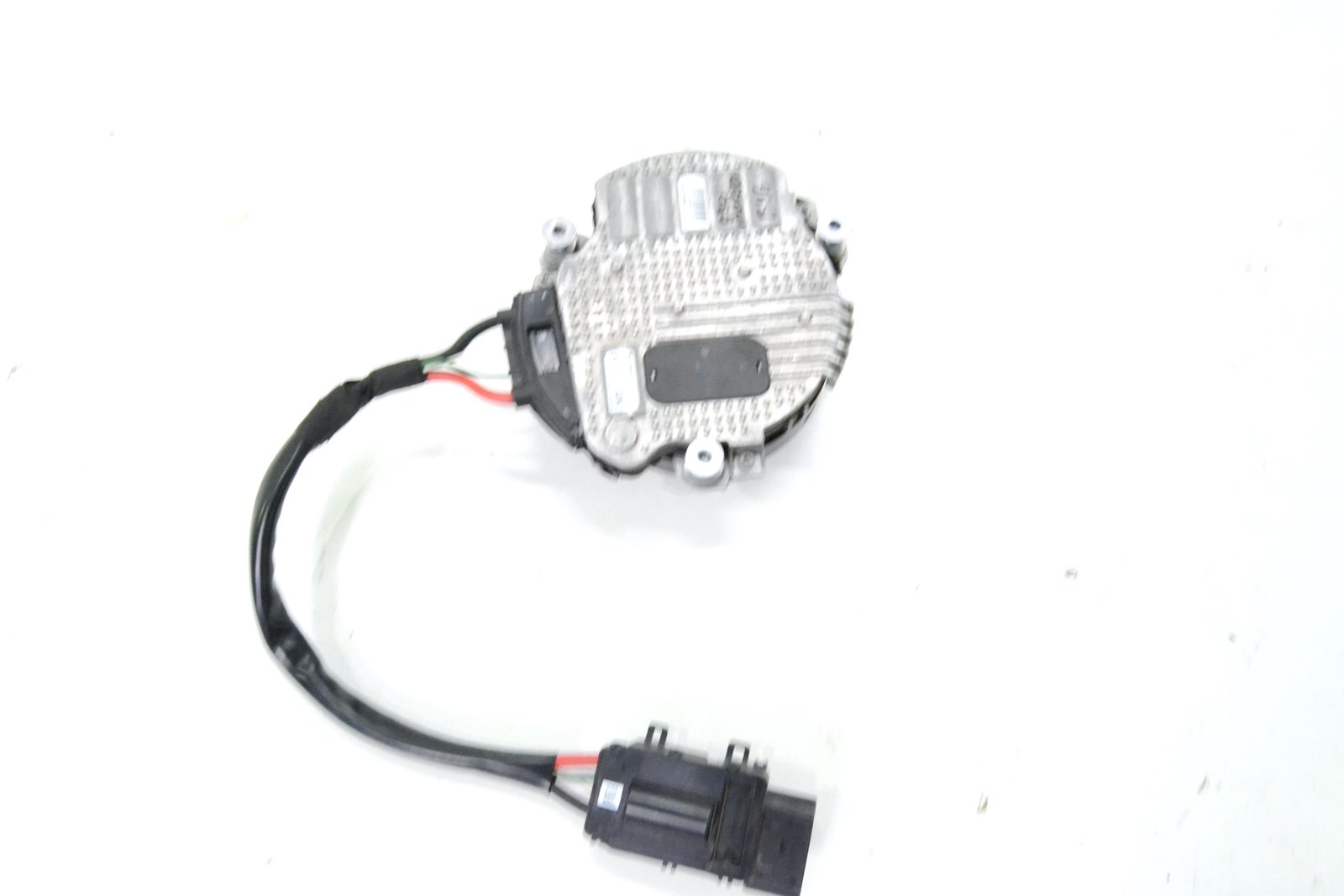 8686161 bmw G30 G11 G15 (b46) 530i 540i