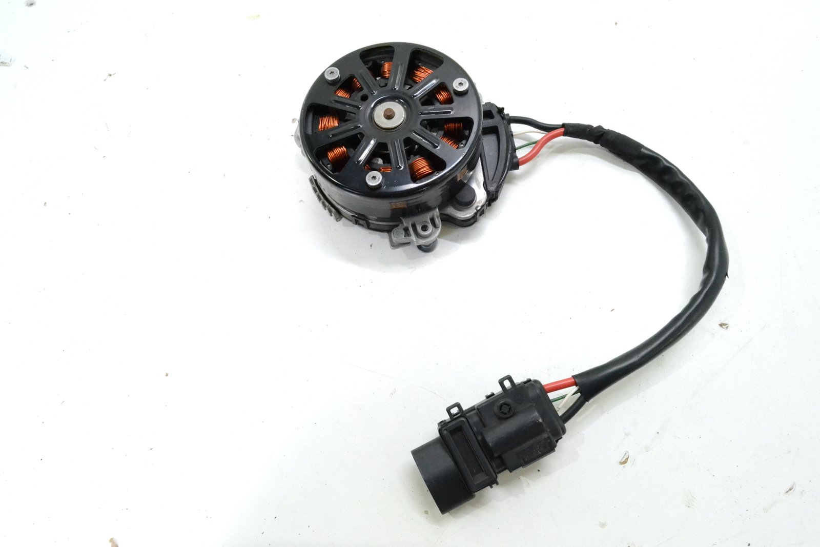 8686161 bmw G30 G11 G15 (b46) 530i 540i