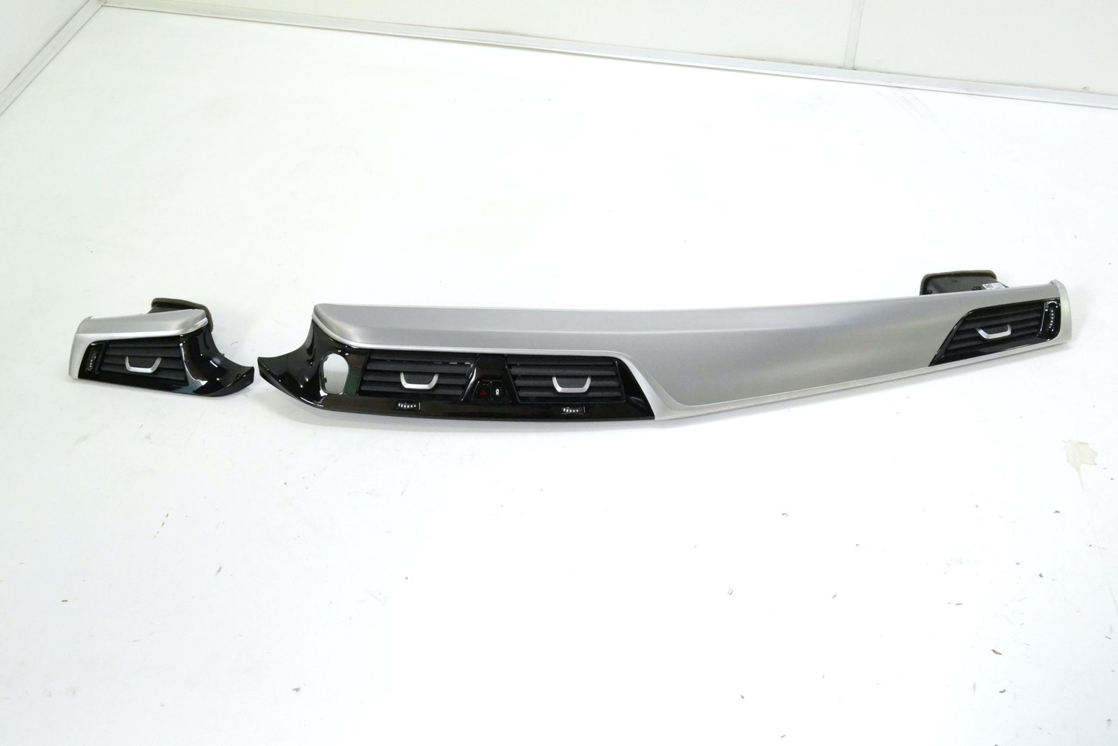 201585 9329579 9386293 Декор bmw G30 G31 G32 F90 