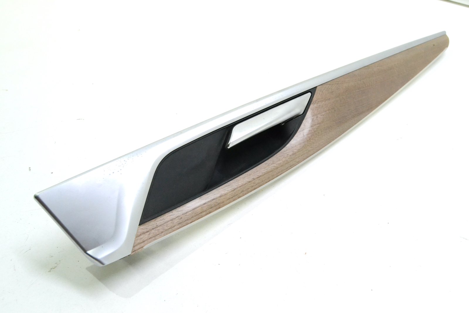 7994231 Декор ЗЛ bmw G30 G31 (sen-hellbraun)