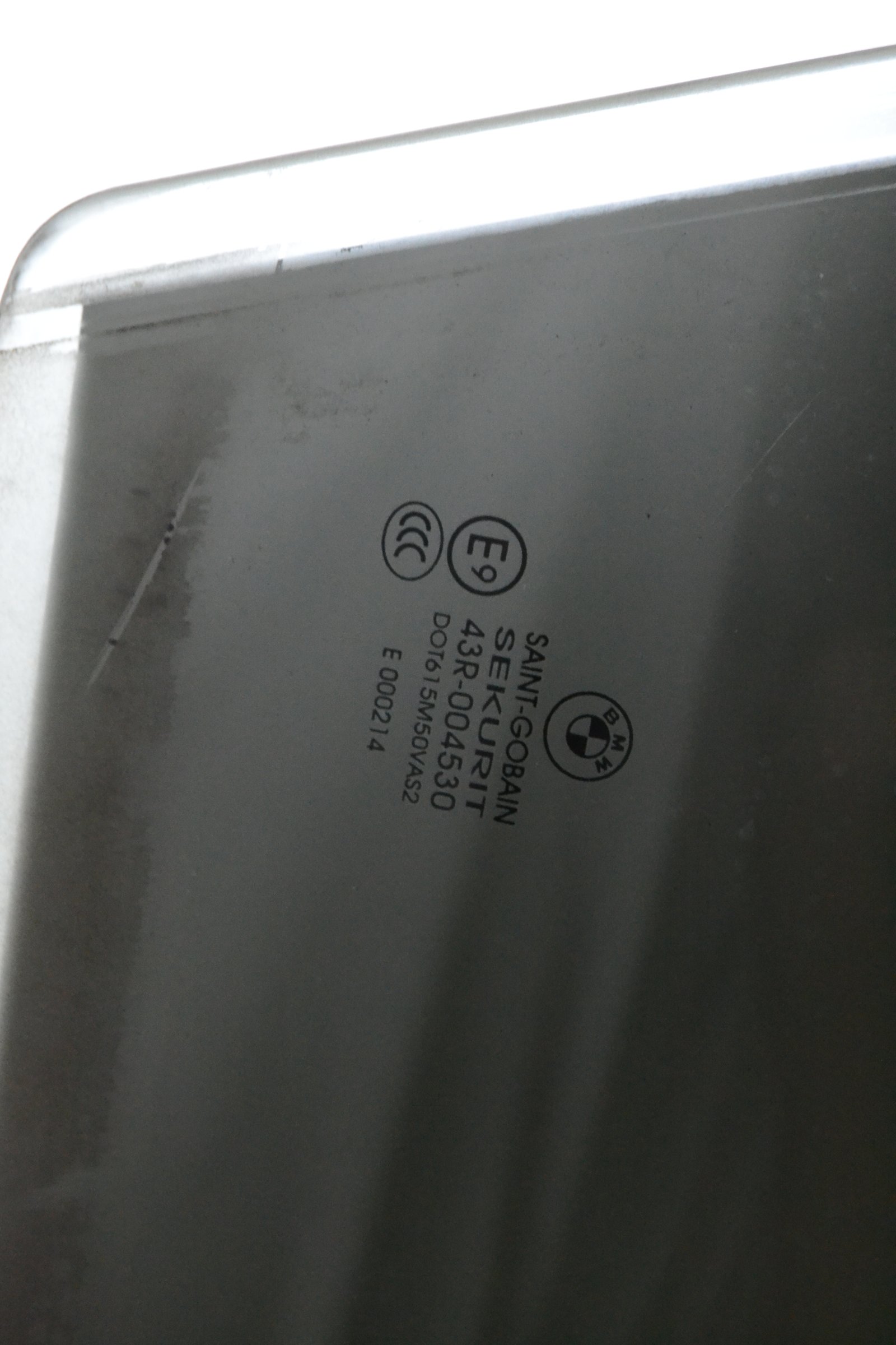 7137014 Скло bmw E70 
