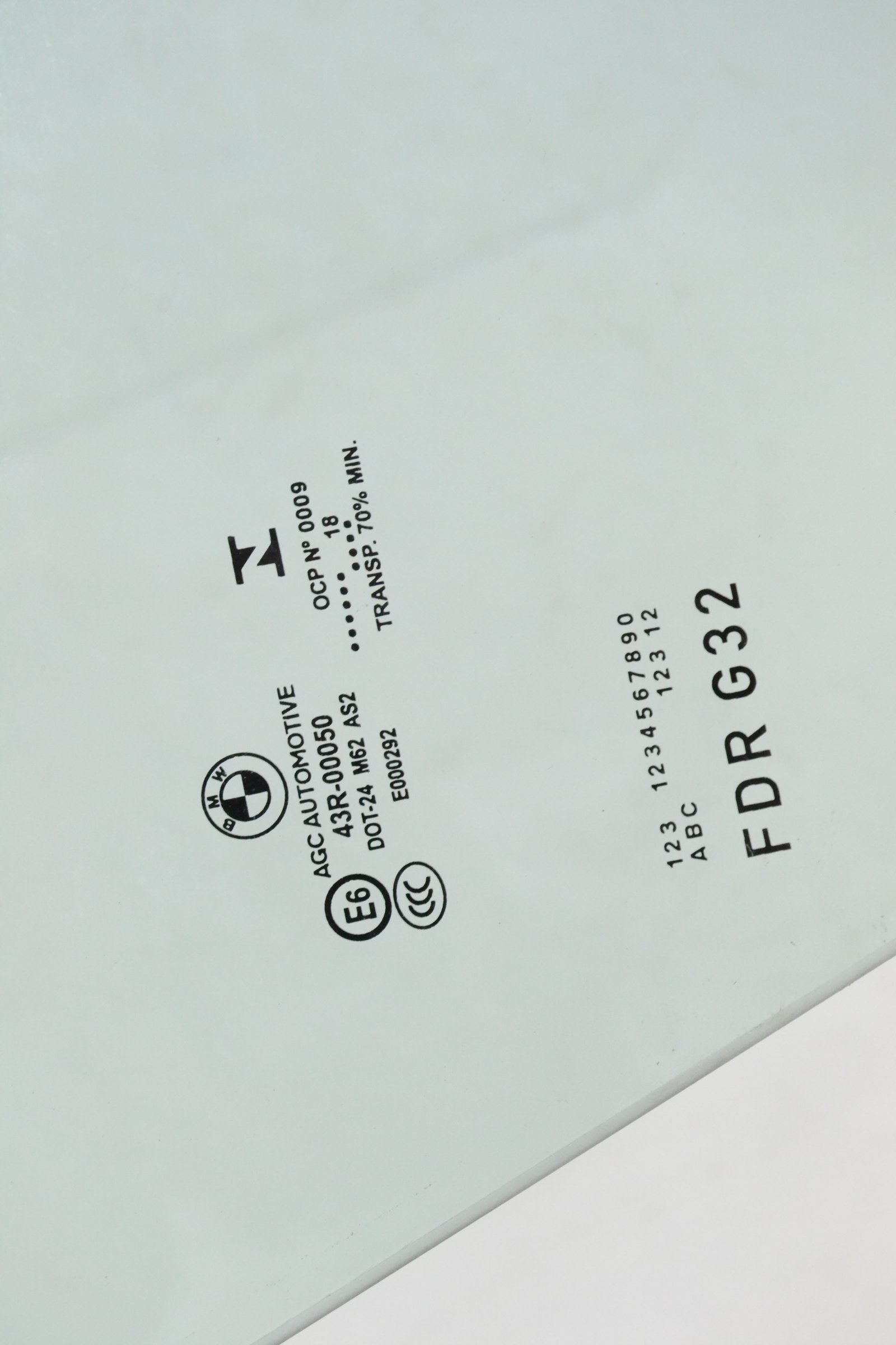 7379830 Скло bmw G32 Gt6 18