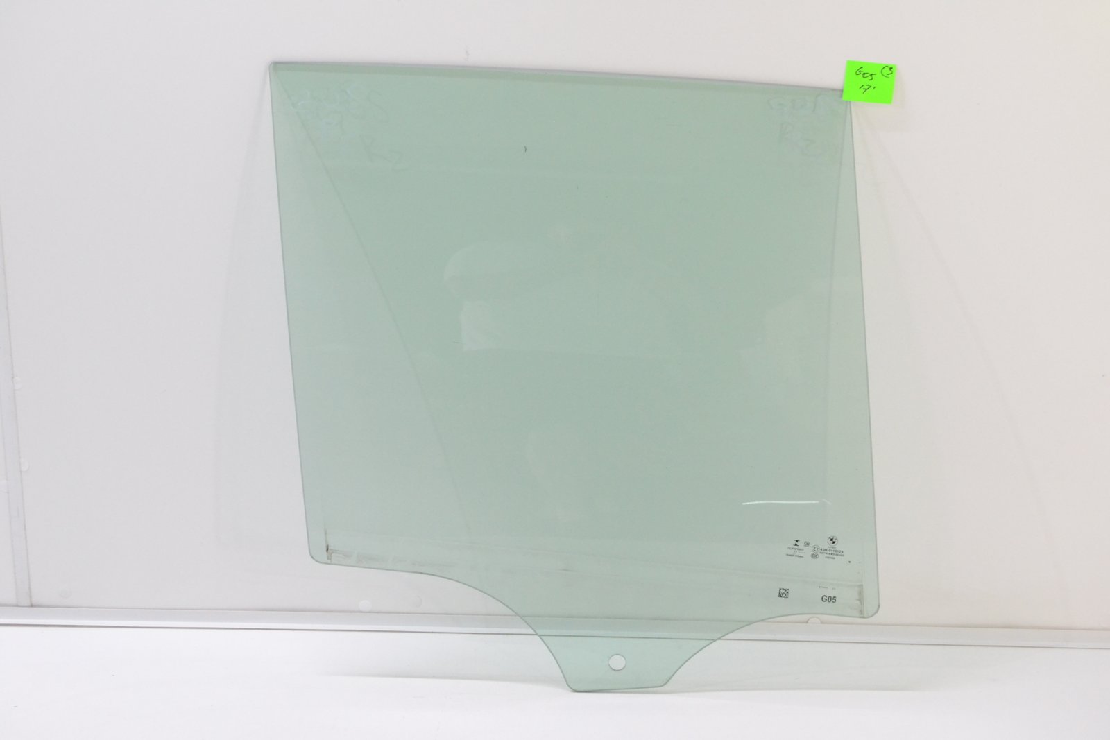 7430936 Скло bmw G05 17