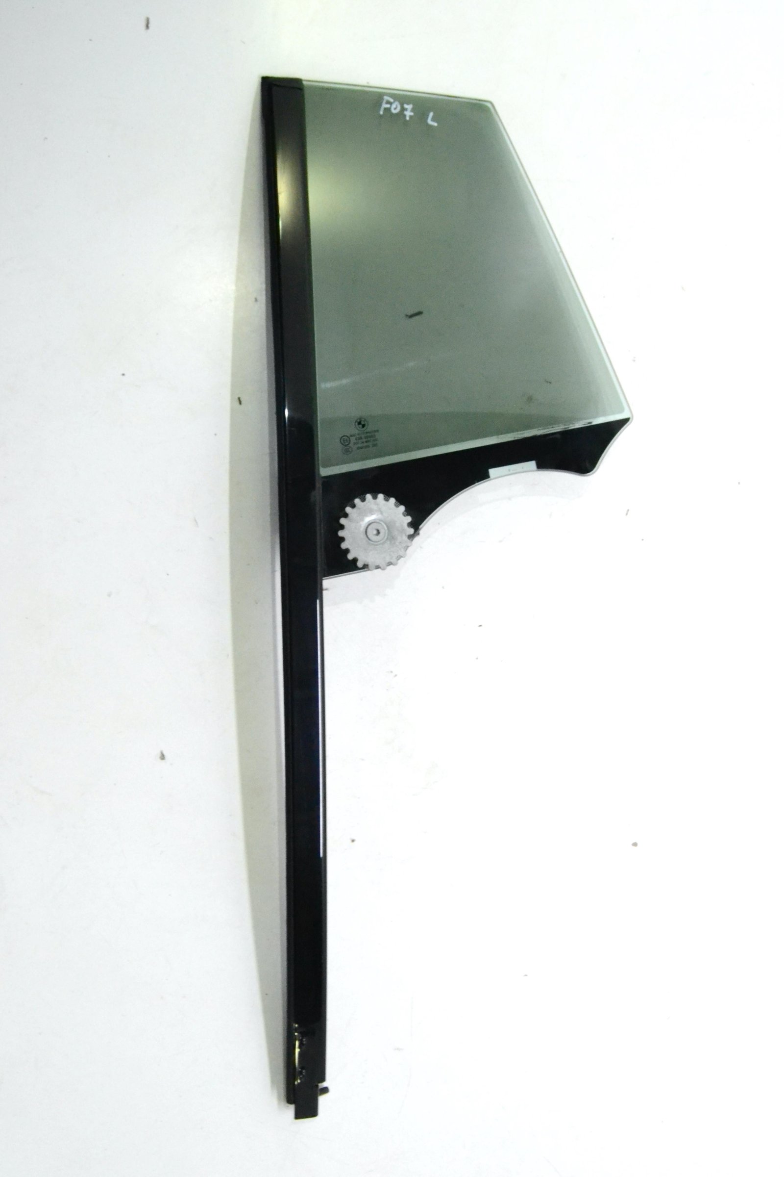 7197887 Форточка bmw F07 Gt5