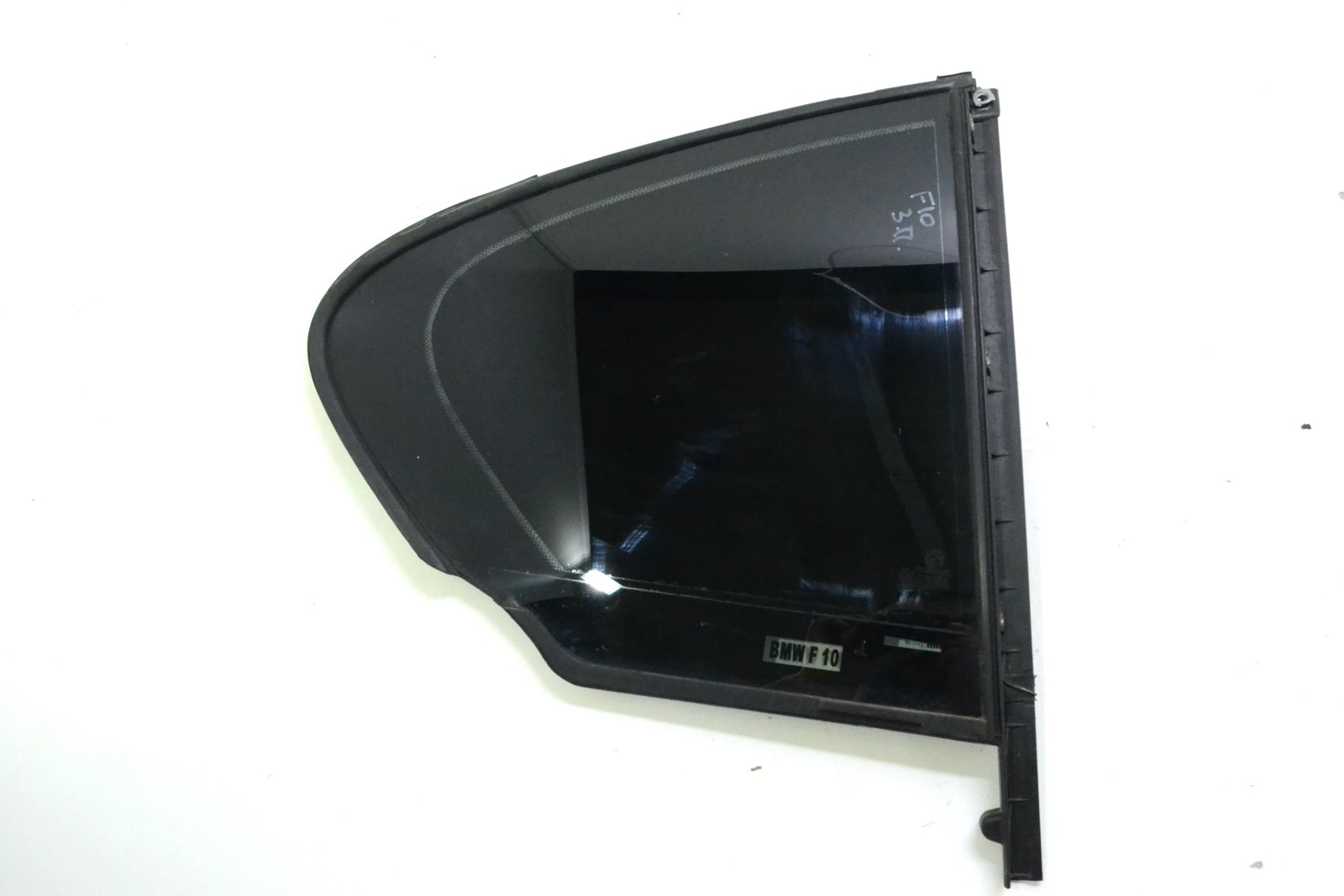 7182026 7311246 Форточка bmw F10 lci