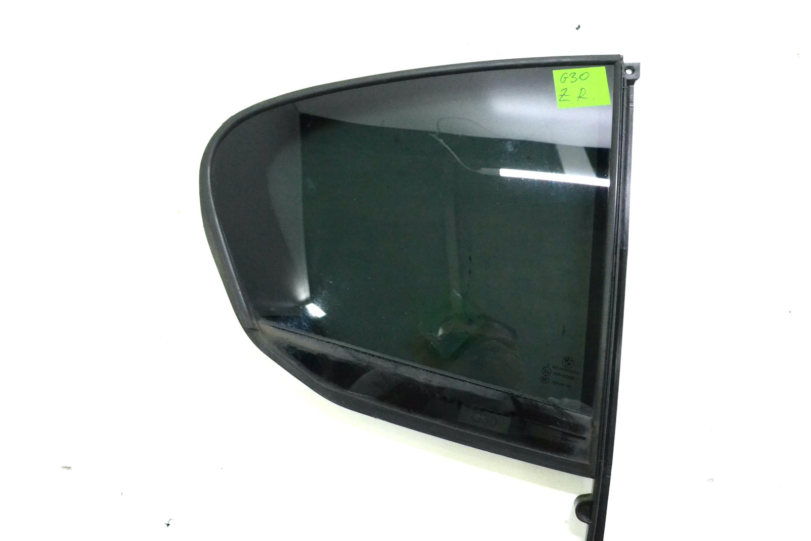 7381348 Форточка bmw G30 
