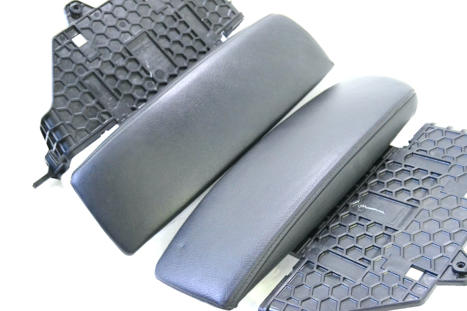 6973461 6973462 Підлокітник bmw E70 (schwarz)