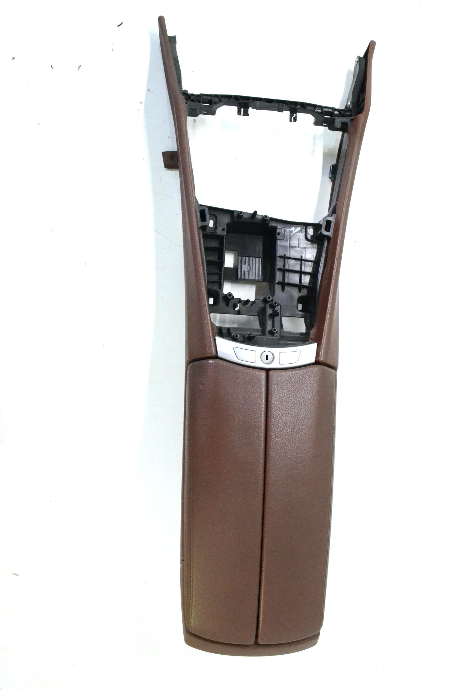 9198904 9142175 9178355 Підлокітник bmw F07 (zimbraun Dakota)