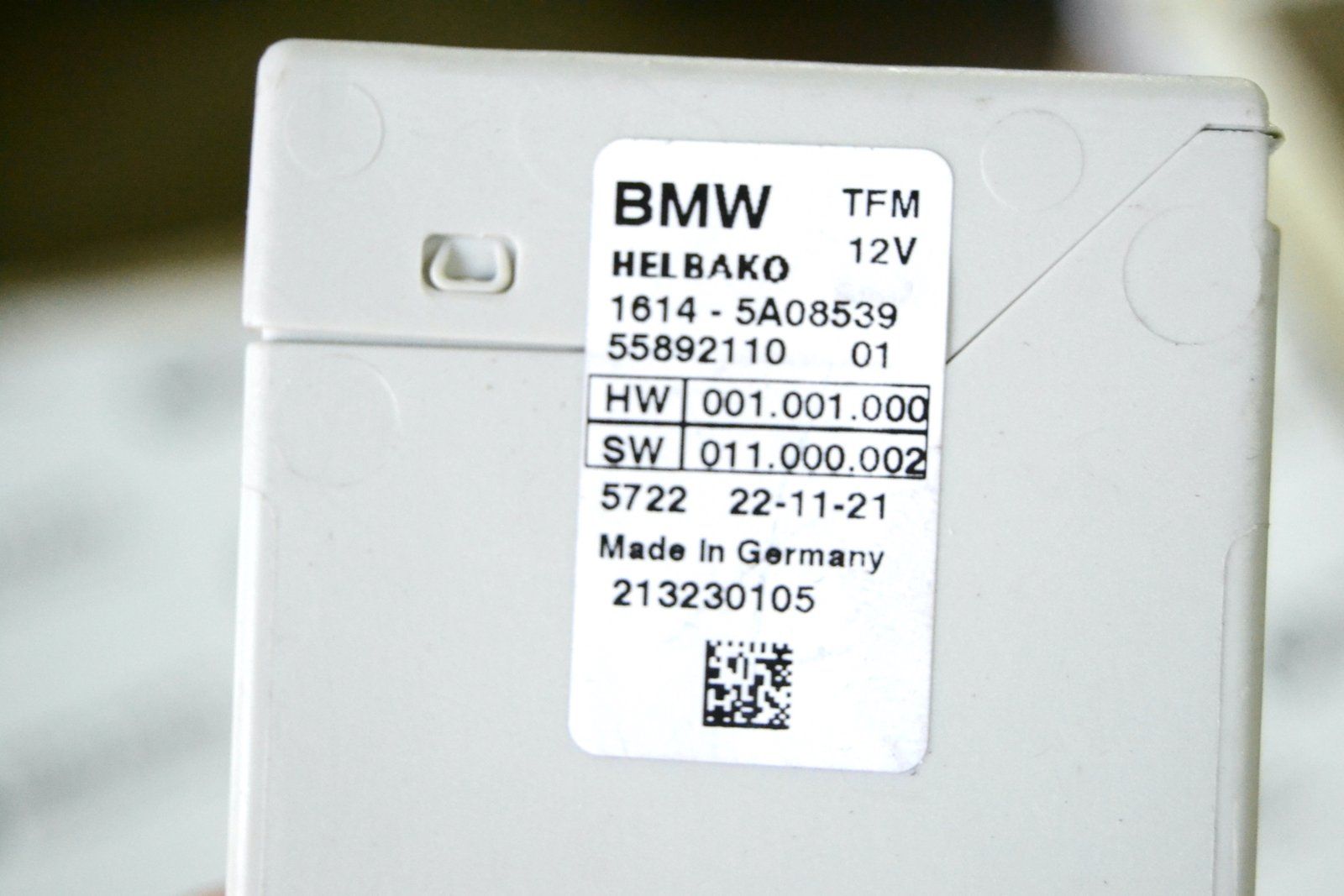 5A08539 bmw G20 330e 