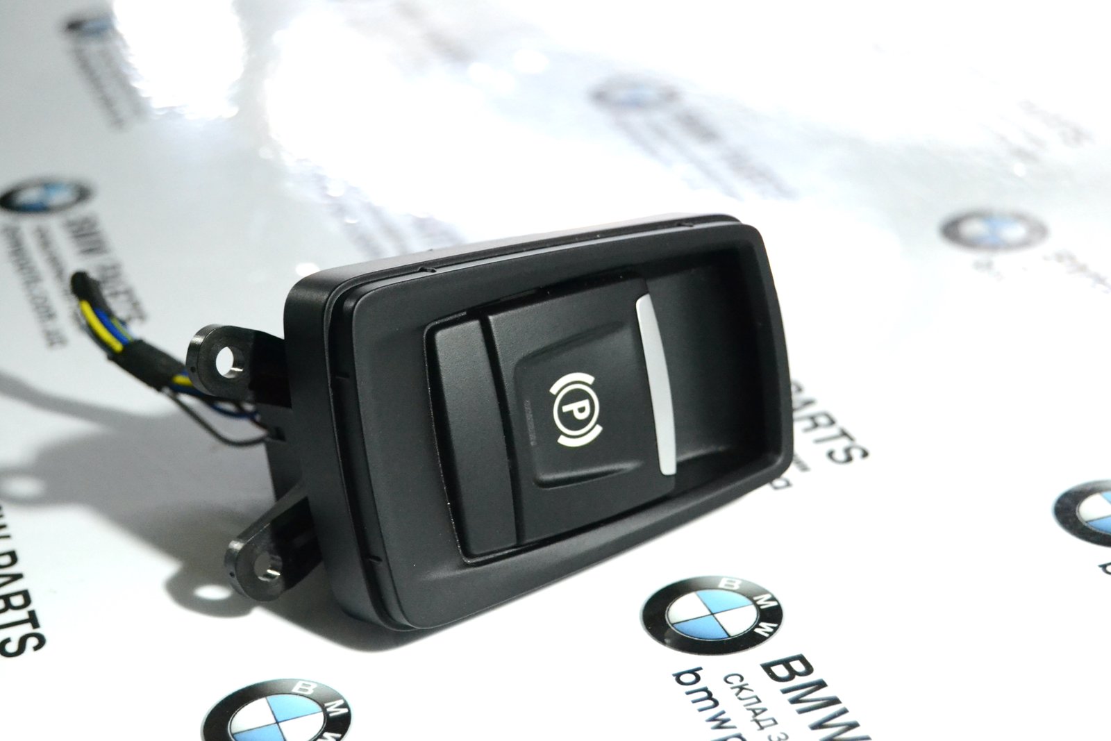 9356551 bmw F45 F46 lci