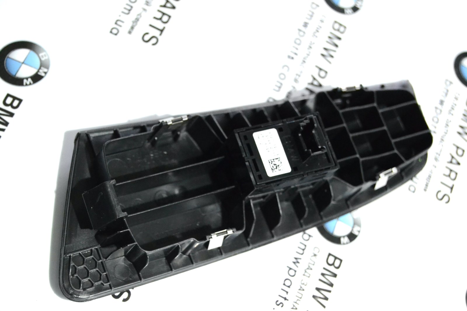 9327031 7410250 bmw G31 G30 G16 G29 G01 G05 G06 G15