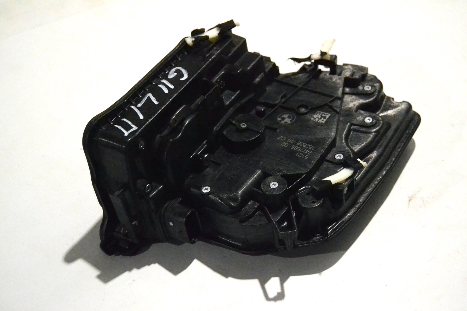 7477685 bmw F90 G15 G11 G12 F91 G05 G30