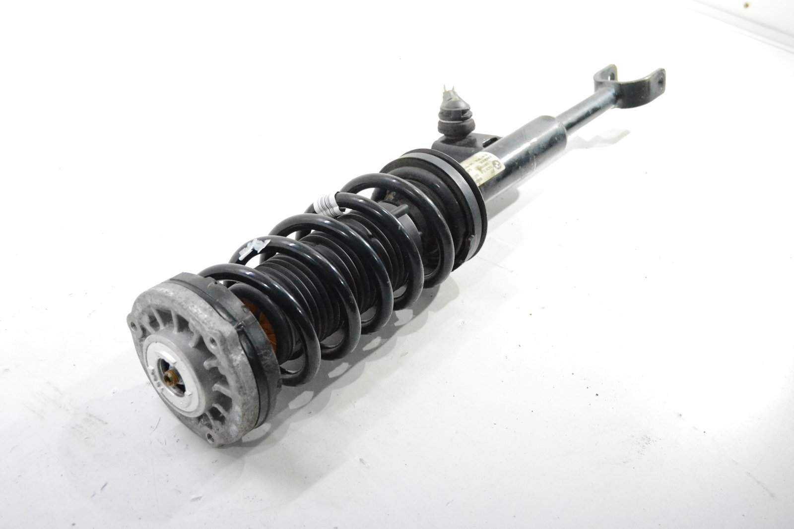 6866605 Стійка Амортизатор bmw G30 G31 2wd L