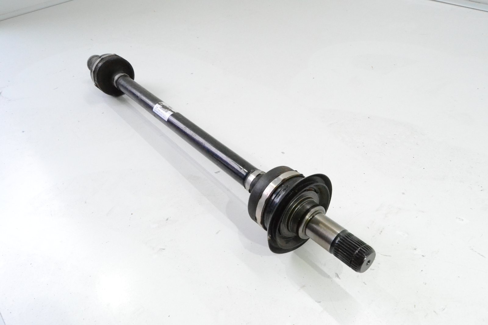 8686242 Задня піввість bmw G30 b48 2wd Hybrid  