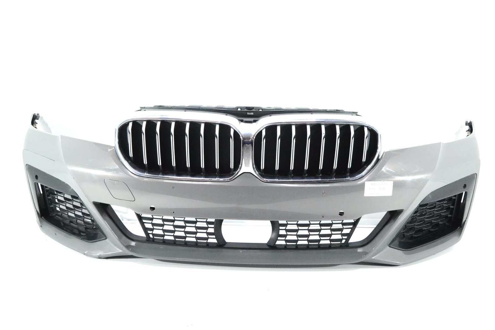 Бампер bmw G30 G31 rest. c3e 6pdc EU